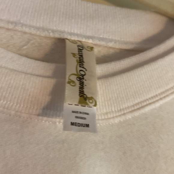 White 3 small  trees adorn the front banded sleeves and waistband  size m $15.00 - Picture 3 of 4